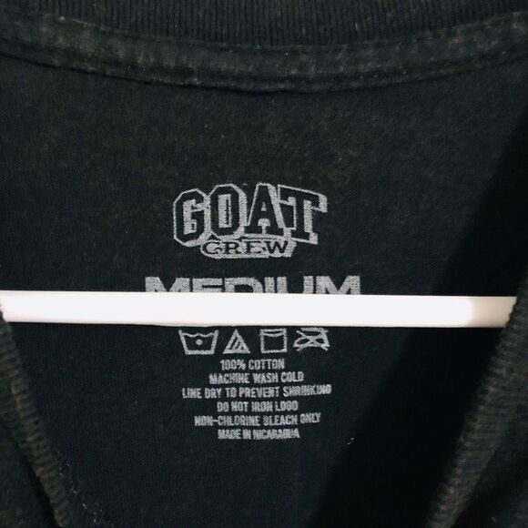 Goat Crew More Love Less Hate Puff Print Short Sleeve T-Shirt Women Size Medium - Picture 3 of 4